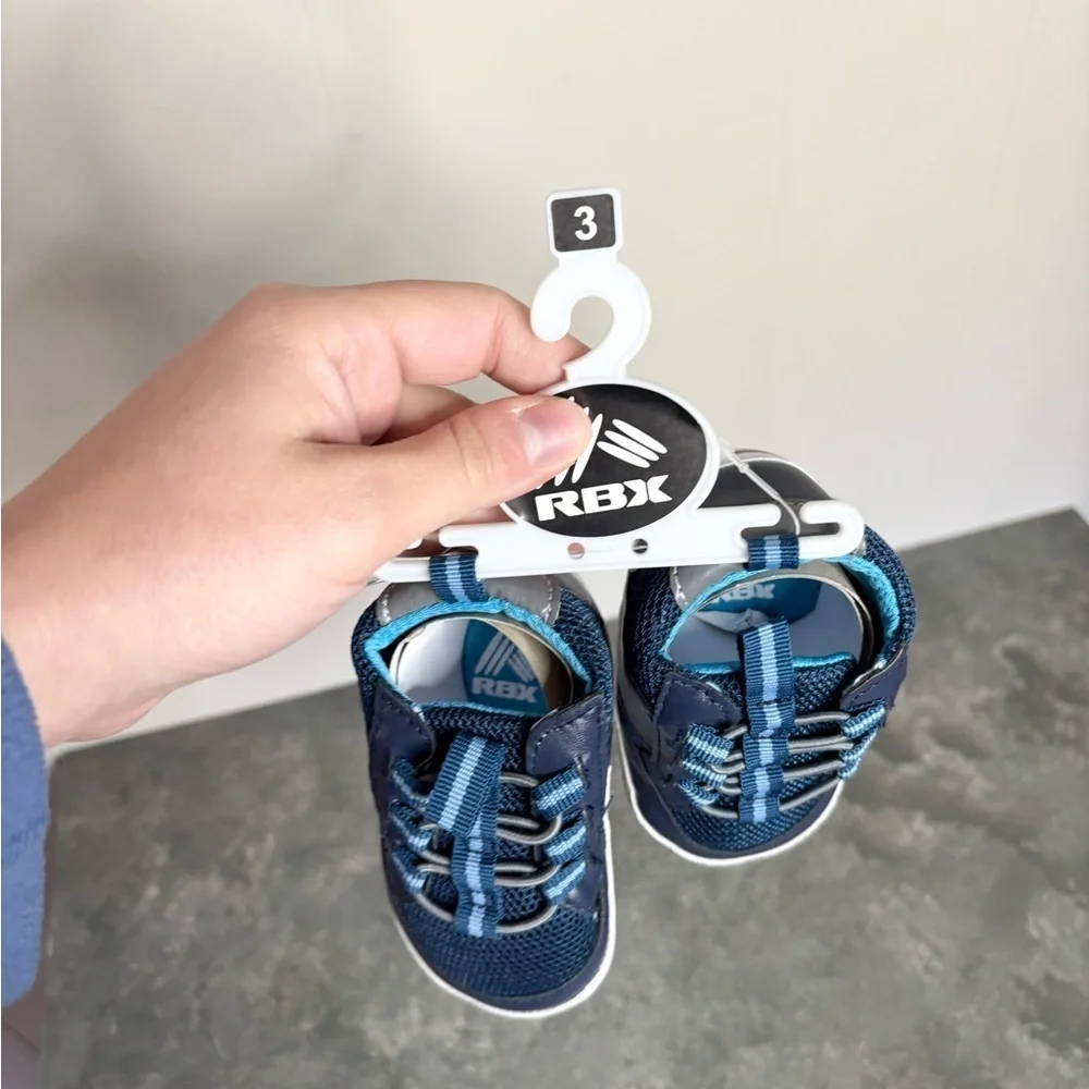 Reebok blue navy crib sneaker shoe unisex boys size 3 new